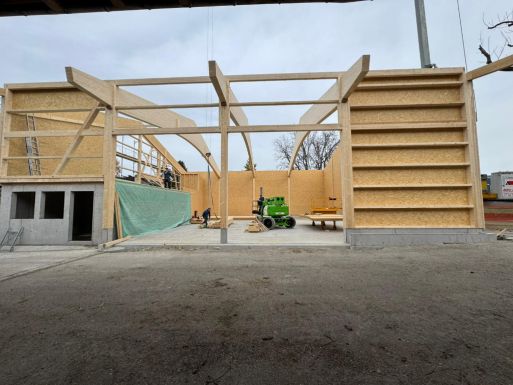 Scheune mit Dachträgern